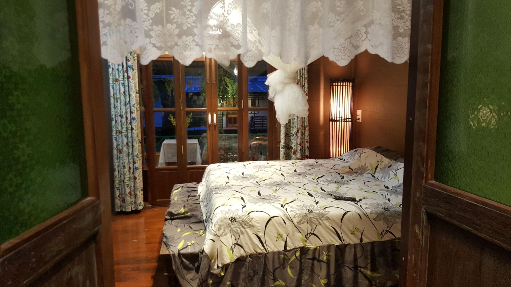 Bangluang House Hotell Bangkok Eksteriør bilde